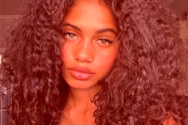 Alice, 28, a black grey-eyed ebony companion based in Vecqueville. Offering GFE, Party Girl, Travel Companion. Available for incall and outcall, overnight bo...