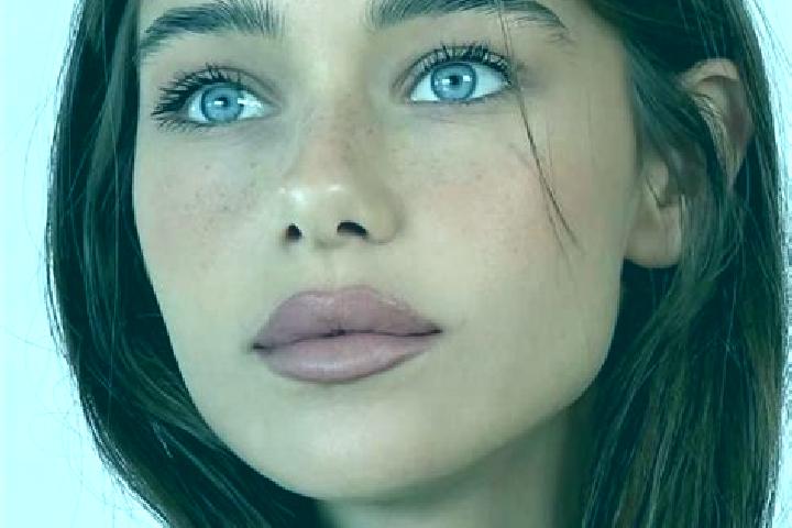 Alice, 28, a brunette grey-eyed caribbean companion based in Hajarmachi. Offering 69, Massage, Roleplay. Available for incall and outcall, overnight bookings...