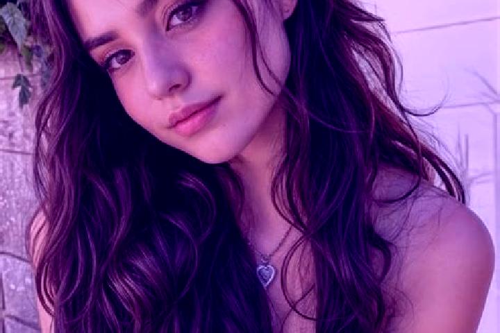 Alice, 28, a chestnut hazel-eyed caribbean companion based in Yuefeng. Offering Fetish, GFE. Available for incall and outcall, overnight bookings available.
