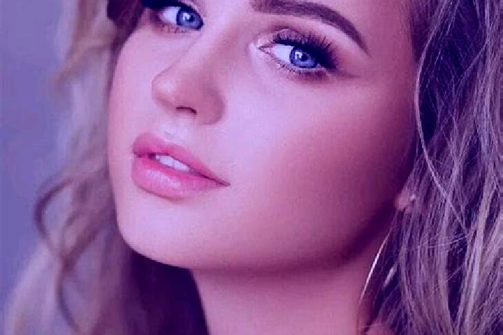 Alice, 28, a dark blonde blue-eyed asian companion based in Singhana. Offering Striptease, Tantra, Girlfriend Experience, Couples, Travel Companion. Availabl...