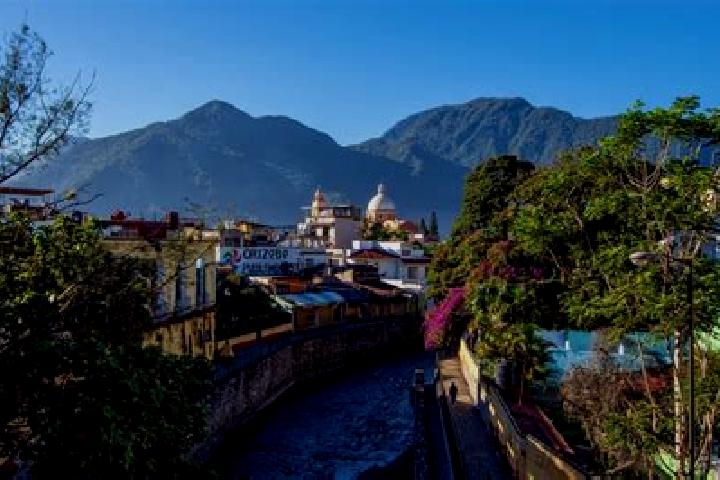 Alice, 28 — Escort in Cerro Guzman, Mexico