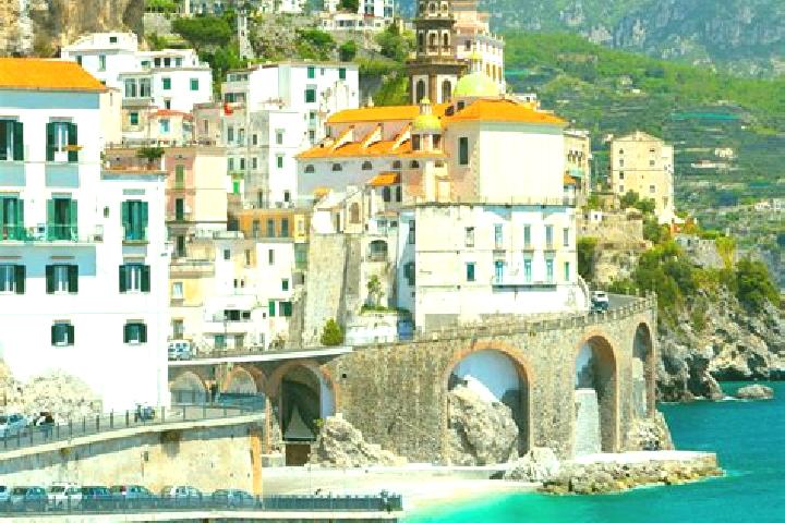 Alice, 28 — Escort in Pastene, Italy