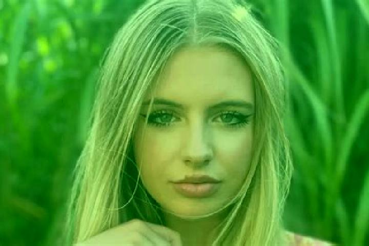 Alice, 28 — Escort in Zichen-Zussen-Bolder, Belgium