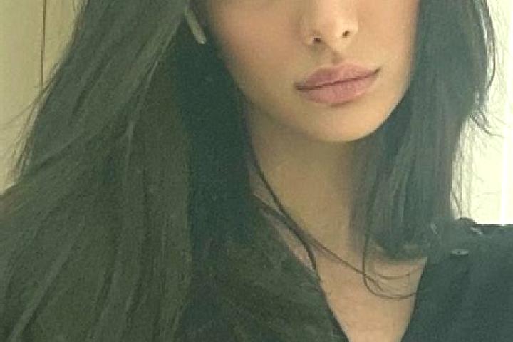 Alice, 29, a black dark-eyed middle eastern companion based in Sarego. Offering Roleplay, OWO. Available for incall and outcall, overnight bookings available.