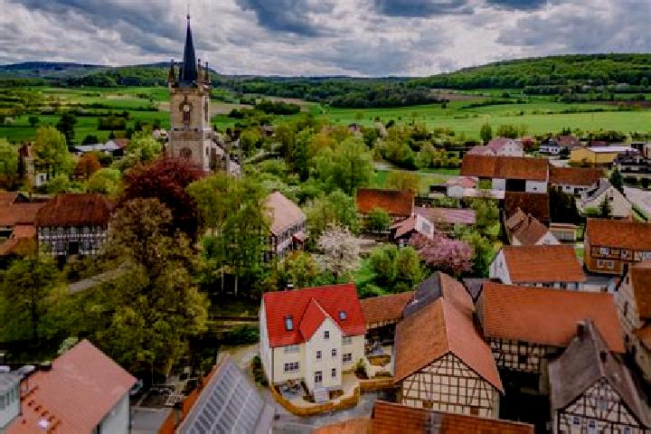 Alice, 29 — Escort in Urspringen, Germany