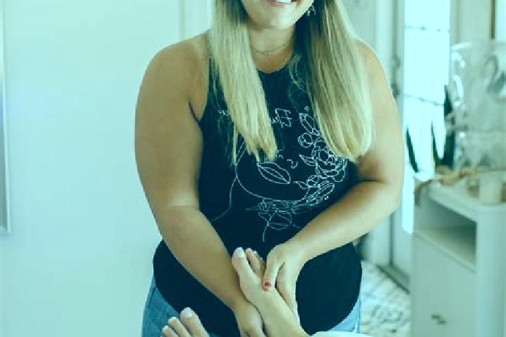 Alice, 30, a blonde brown-eyed caribbean companion based in Fruit Cove. Offering Erotic Massage, Prostate Massage, Travel Companion, Domination. Available fo...