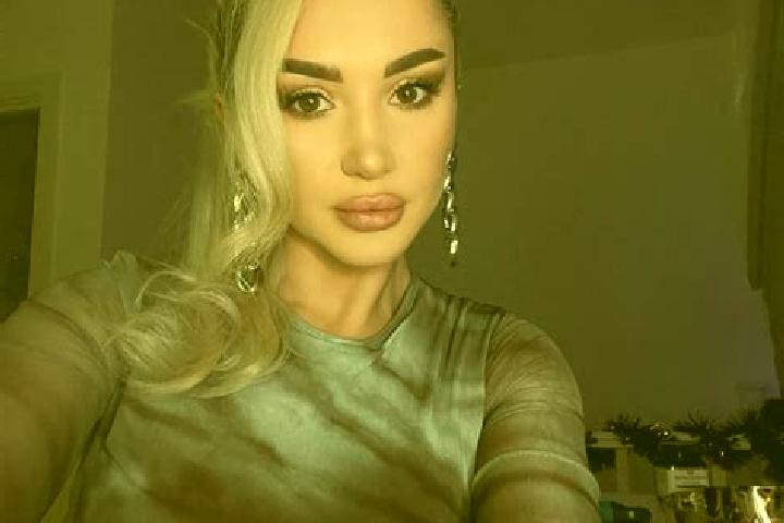 Alice, 30, a blonde grey-eyed ebony companion based in Novyy. Offering GFE, Striptease, Party Girl, Erotic Massage. Available for incall and outcall, day and...