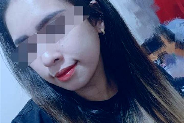 Alice, 30, a red grey-eyed slavic companion based in Chihuahuita. Offering Fetish, Couples, Prostate Massage, Massage. Available for incall and outcall, day ...
