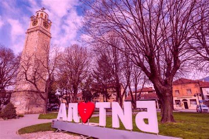 Alice, 30 — Escort in Bitola, North Macedonia