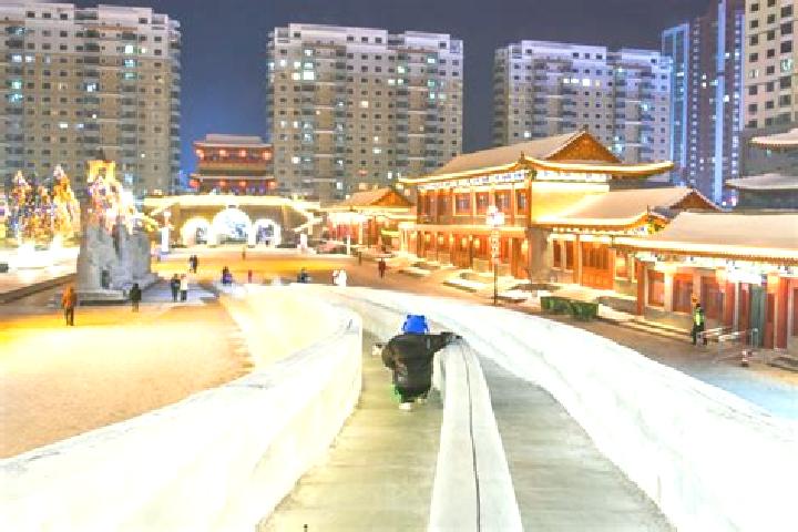 Alice, 30 — Escort in Hulun, China