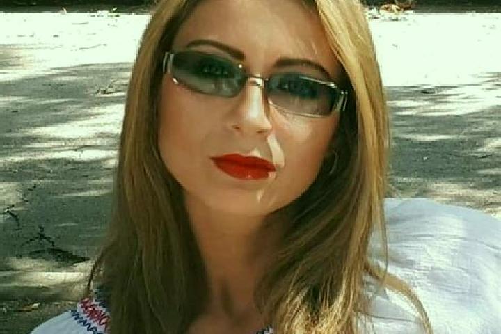 Alice, 30 — Escort in Longa, Greece