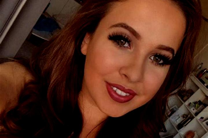 Alice, 31, a auburn brown-eyed mediterranean companion based in Varzea do Poco. Offering A-Level, Striptease, Domination. Available for incall and outcall, d...