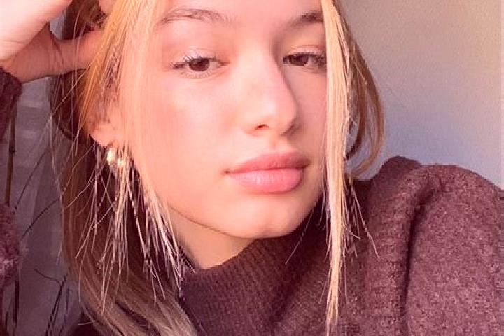 Alice, 31, a blonde brown-eyed european companion based in Vervio. Offering Prostate Massage, Deep French Kissing, BDSM. Available for incall and outcall, da...