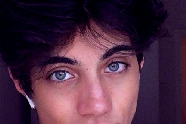 Alice, 31, a chestnut green-eyed caucasian companion based in Yanahuaya. Offering Erotic Massage, Overnight, BDSM, Dinner Date. Available for incall and outc...