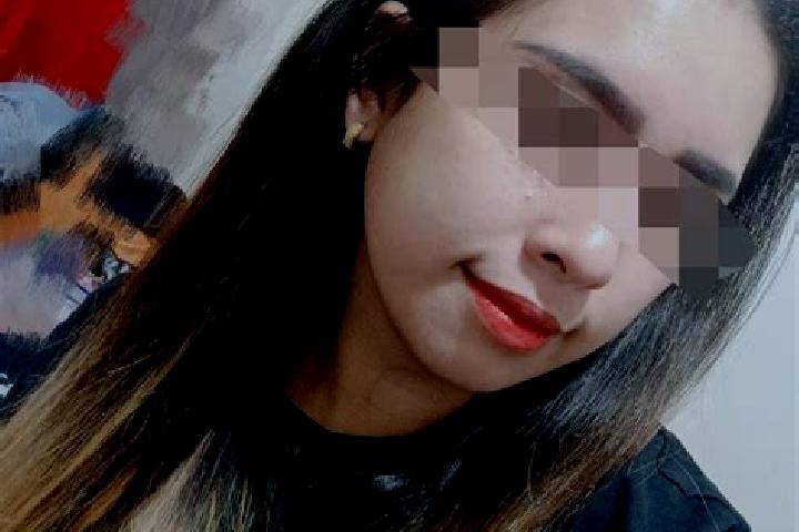 Alice, 31, a red grey-eyed slavic companion based in Tlacuitapan. Offering BDSM, Fetish, Massage. Available for incall and outcall, day and evening dates.