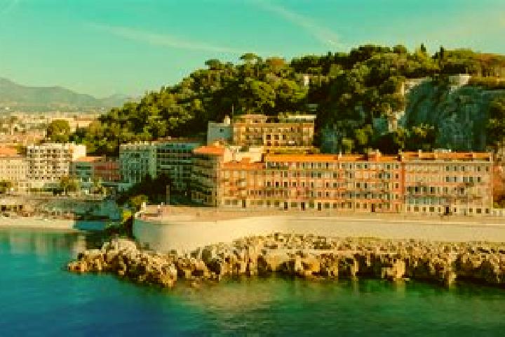 Alice, 31 — Escort in Bazouges-la-Perouse, France
