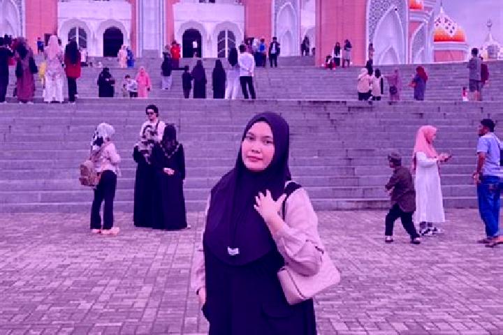 Alice, 31 — Escort in Deudeul, Indonesia