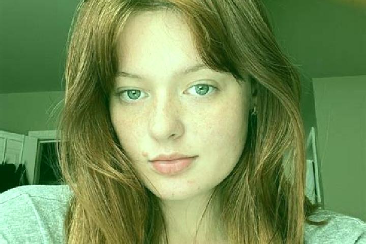 Alice, 32, a auburn amber-eyed mediterranean companion based in Kafyohokaha. Offering Couples, Duos, Deep French Kissing, A-Level, Erotic Massage. Available ...