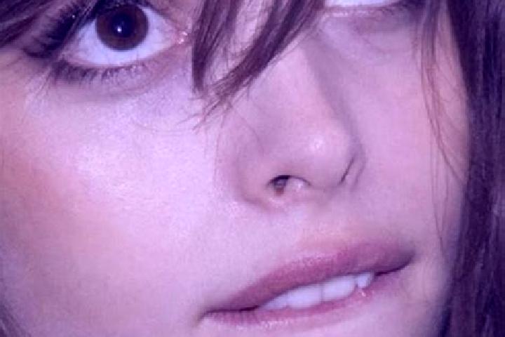 Alice, 32, a chestnut brown-eyed european companion based in Fackov. Offering OWO, Overnight, Roleplay. Available for incall and outcall, day and evening dates.