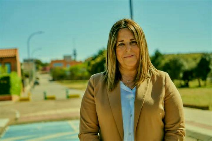 Alice, 32 — Escort in Carrascal de Barregas, Spain