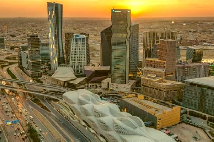 Alice, 32 — Escort in King Abdullah City, Saudi Arabia