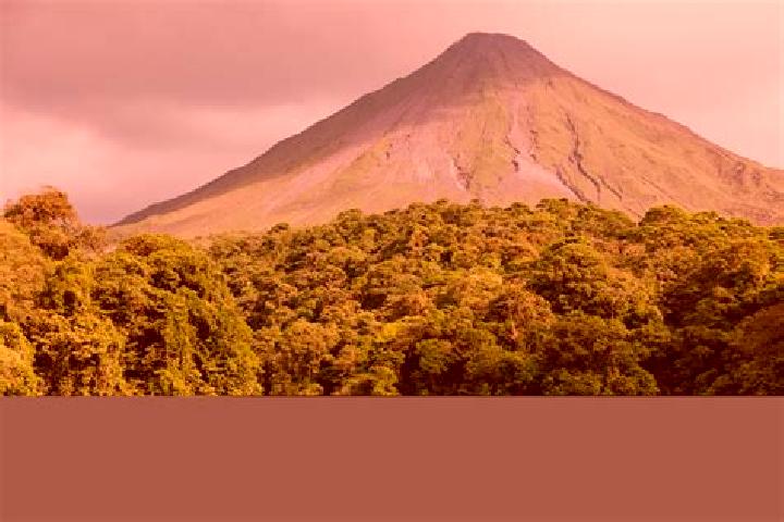 Alice, 32 — Escort in La Fortuna, Costa Rica