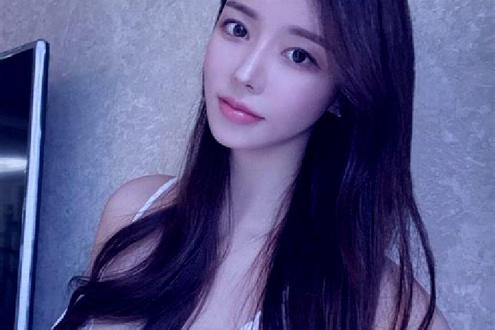 Alice, 32 — Escort in Sandaogou, China