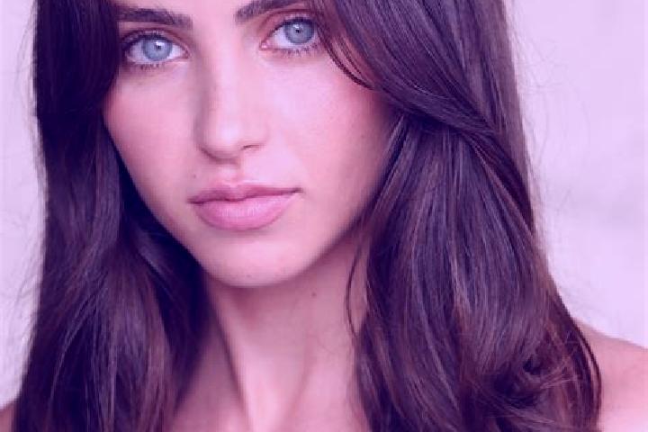 Alice, 33, a blonde dark-eyed european companion based in Quimistan. Offering Overnight, Duos, BDSM, 69. Available for incall and outcall, day and evening da...