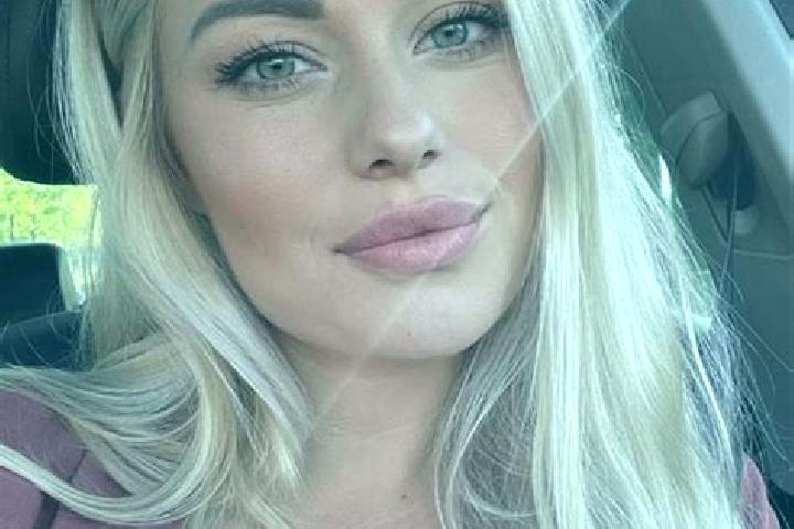 Alice, 33, a blonde hazel-eyed caribbean companion based in Punggol. Offering GFE, Erotic Massage, Girlfriend Experience, 69. Available for incall and outcal...
