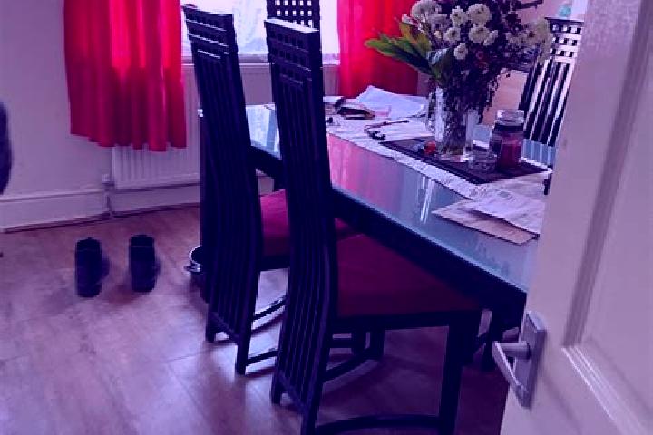 Alice, 33 — Escort in Carcroft, United Kingdom