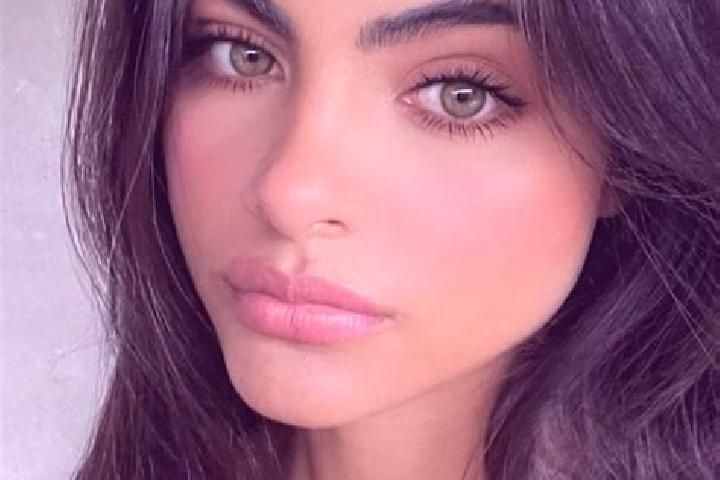 Alice, 34, a brunette dark-eyed middle eastern companion based in Pedtad. Offering Striptease, Couples. Available for incall and outcall, overnight bookings ...