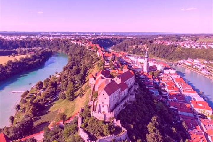 Alice, 34 — Escort in Burghausen, Germany