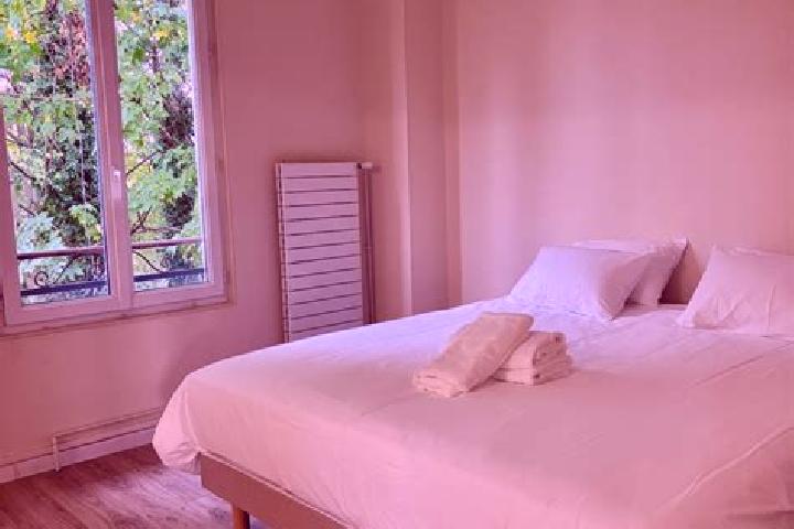 Alice, 34 — Escort in Conde-Sainte-Libiaire, France