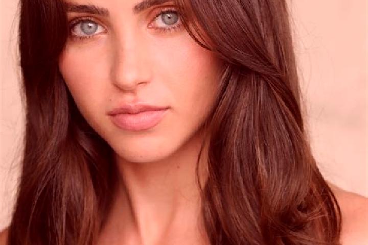 Alice, 35, a auburn brown-eyed caribbean companion based in Leskova Dolina. Offering Girlfriend Experience, CIM, Prostate Massage, BDSM, Couples. Available f...