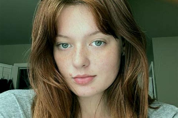Alice, 35, a auburn grey-eyed european companion based in Butternut Valley. Offering Couples, Domination, Travel Companion, OWO, Erotic Massage. Available fo...