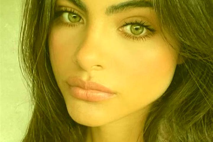 Alice, 35, a black dark-eyed indian companion based in Dekokaha. Offering Couples, OWO, Striptease, Party Girl, Tantra. Available for incall and outcall, ove...