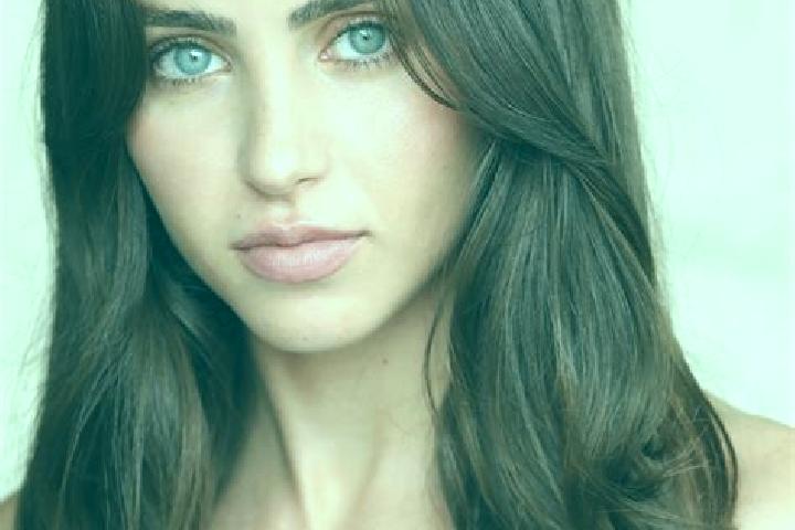 Alice, 35, a black grey-eyed latina companion based in Varacieux. Offering Girlfriend Experience, 69, Party Girl. Available for incall and outcall, day and e...