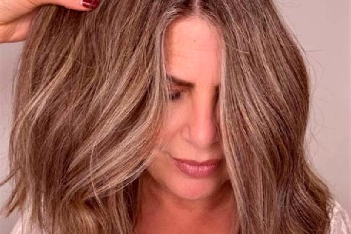 Alice, 35, a dark blonde grey-eyed ebony companion based in Teko. Offering CIM, Roleplay, Massage. Available for incall and outcall, day and evening dates.