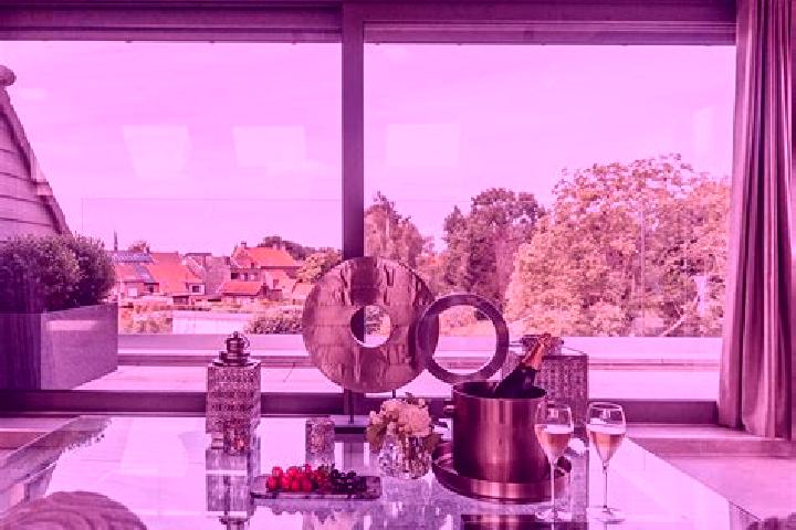 Alice, 35 — Escort in Belsele, Belgium