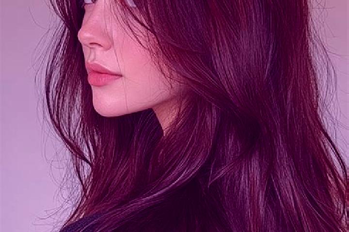 Alice, 36, a auburn brown-eyed mixed companion based in La Guyonniere. Offering 69, Erotic Massage, Roleplay. Available for incall and outcall, day and eveni...