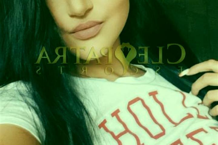 Alice, 36, a black green-eyed slavic companion based in Cerro Prieto. Offering Tantra, Striptease, BDSM, OWO, Duos. Available for incall and outcall, overnig...