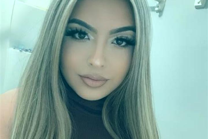 Alice, 36, a blonde amber-eyed latina companion based in Poll. Offering GFE, Striptease, Dinner Date, BDSM. Available for incall and outcall, overnight booki...