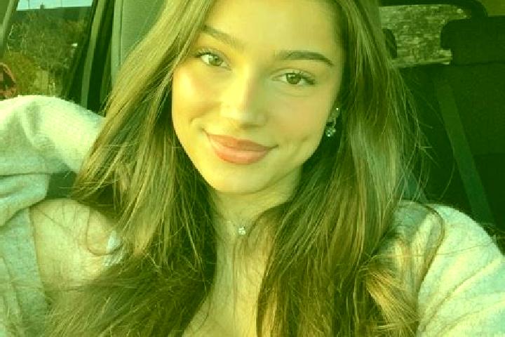 Alice, 36, a brunette blue-eyed mixed companion based in Hayward. Offering Roleplay, Dinner Date, 69, A-Level. Available for incall and outcall, overnight bo...