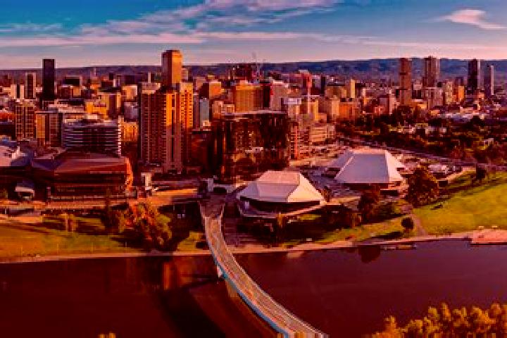 Alice, 36 — Escort in Adelaide, South Africa