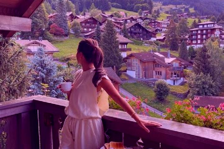 Alice, 36 — Escort in Barschwil, Switzerland