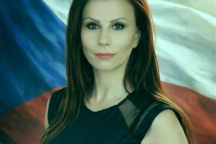 Alice, 36 — Escort in Drevohostice, Czech Republic