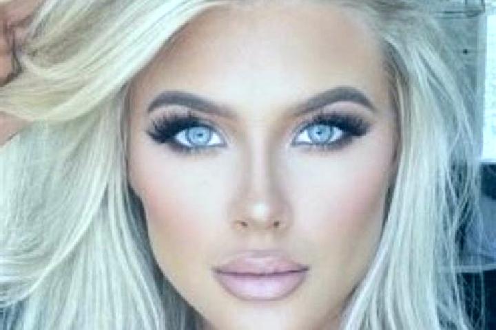 Alice, 37, a platinum blonde amber-eyed mediterranean companion based in Nigrita. Offering Couples, Domination, Massage, Striptease. Available for incall and...