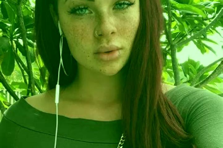 Alice, 37, a red blue-eyed latina companion based in Ribeira de Pena. Offering Party Girl, BDSM, Overnight. Available for incall and outcall, day and evening...