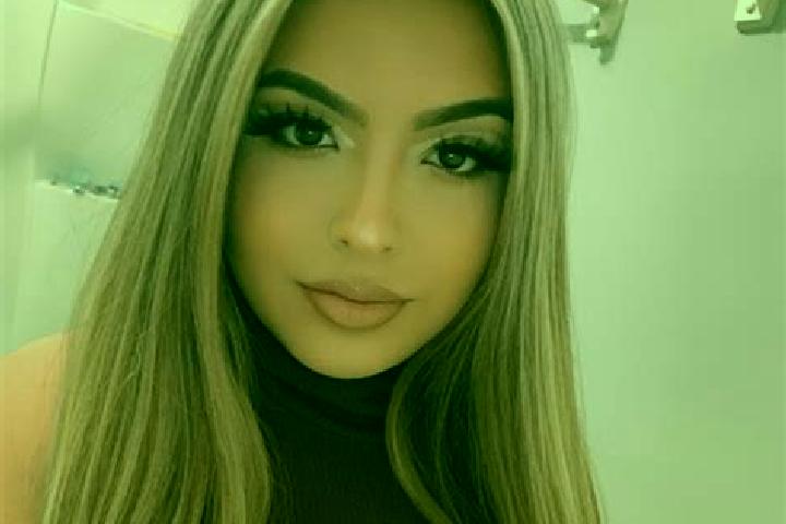 Alice, 38, a blonde dark-eyed latina companion based in Noslac. Offering Striptease, Fetish, A-Level. Available for incall and outcall, overnight bookings av...