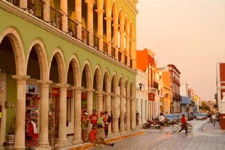 Alice, 38 — Escort in Campeche, Mexico